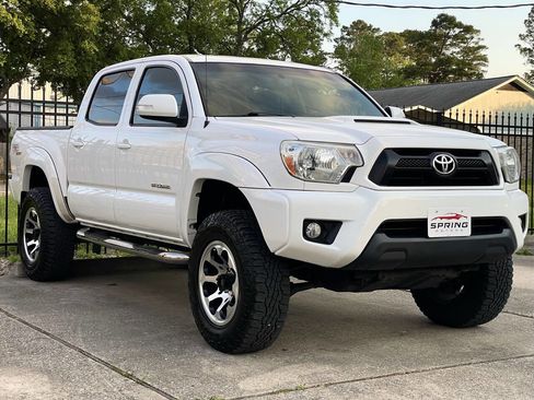 Used 2012 Toyota Tacoma 4x4 Double Cab w/ TRD Sport Pkg image 3