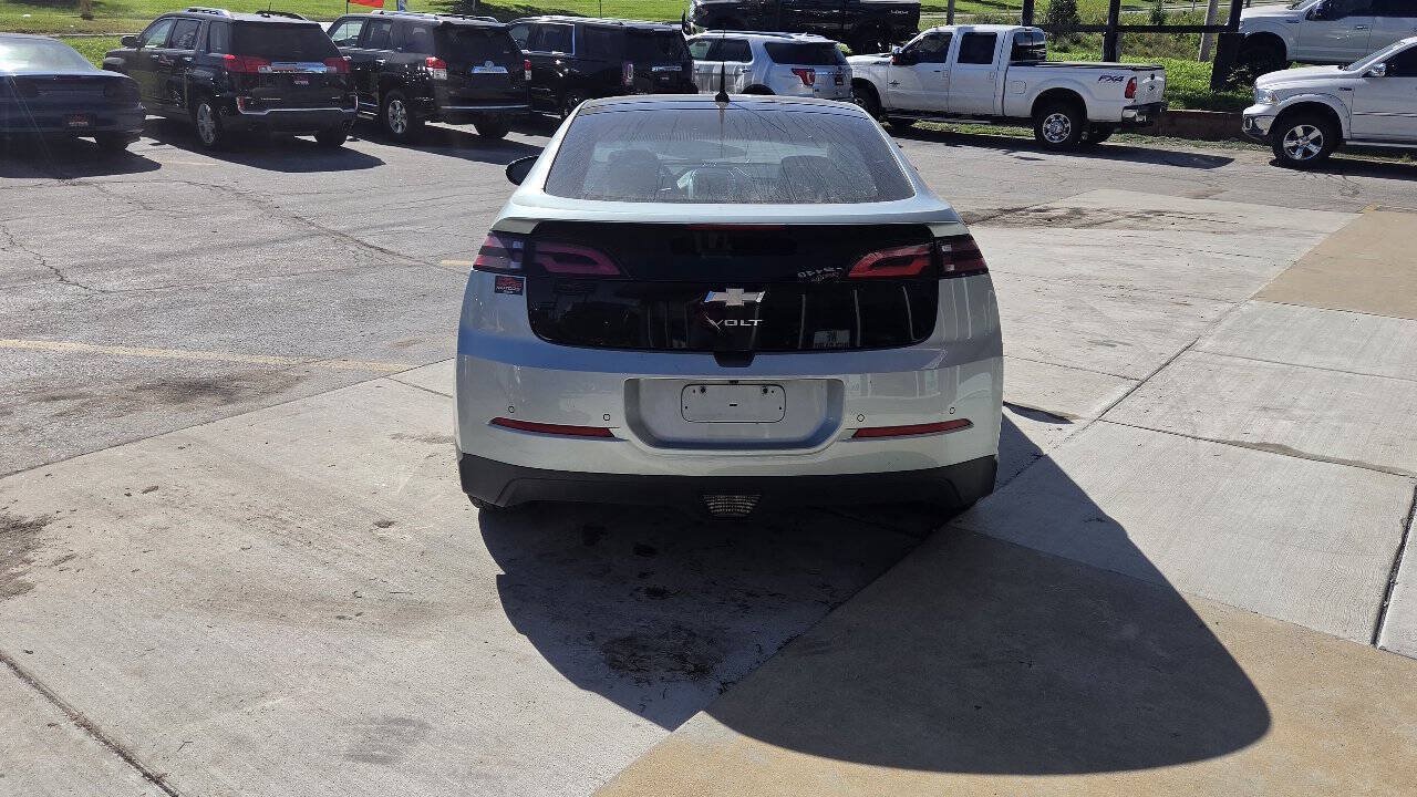 Used 2012 Chevrolet Volt Premium w/ Premium Trim Package FWD image 5