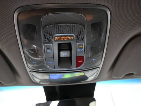 Used 2025 Genesis Electrified GV70 AWD/4WD image 24