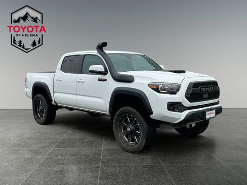 Used 2019 Toyota Tacoma TRD Pro AWD/4WD image 7