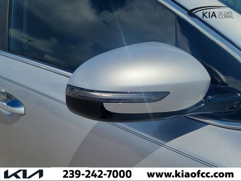 Used 2020 Kia Sportage EX FWD image 8
