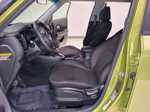 Used 2017 Kia Soul image 10
