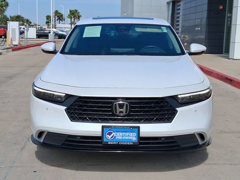 Used 2025 Honda Accord Touring image 2