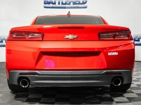 Used 2018 Chevrolet Camaro LT image 5