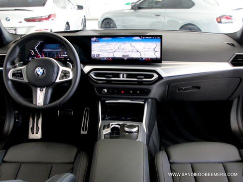 Used 2023 BMW 330i Sedan w/ M Sport Package RWD image 17