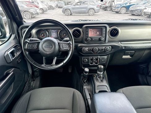 Used 2021 Jeep Wrangler Unlimited Sport image 23