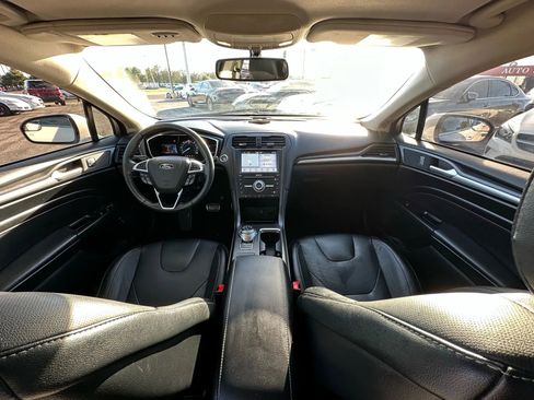 Used 2017 Ford Fusion Energi Titanium image 2