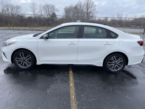 Used 2023 Kia Forte GT-Line image 4