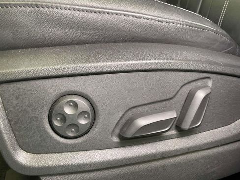 Certified 2023 Audi Q5 2.0T Premium Plus w/ Premium Plus Package image 16