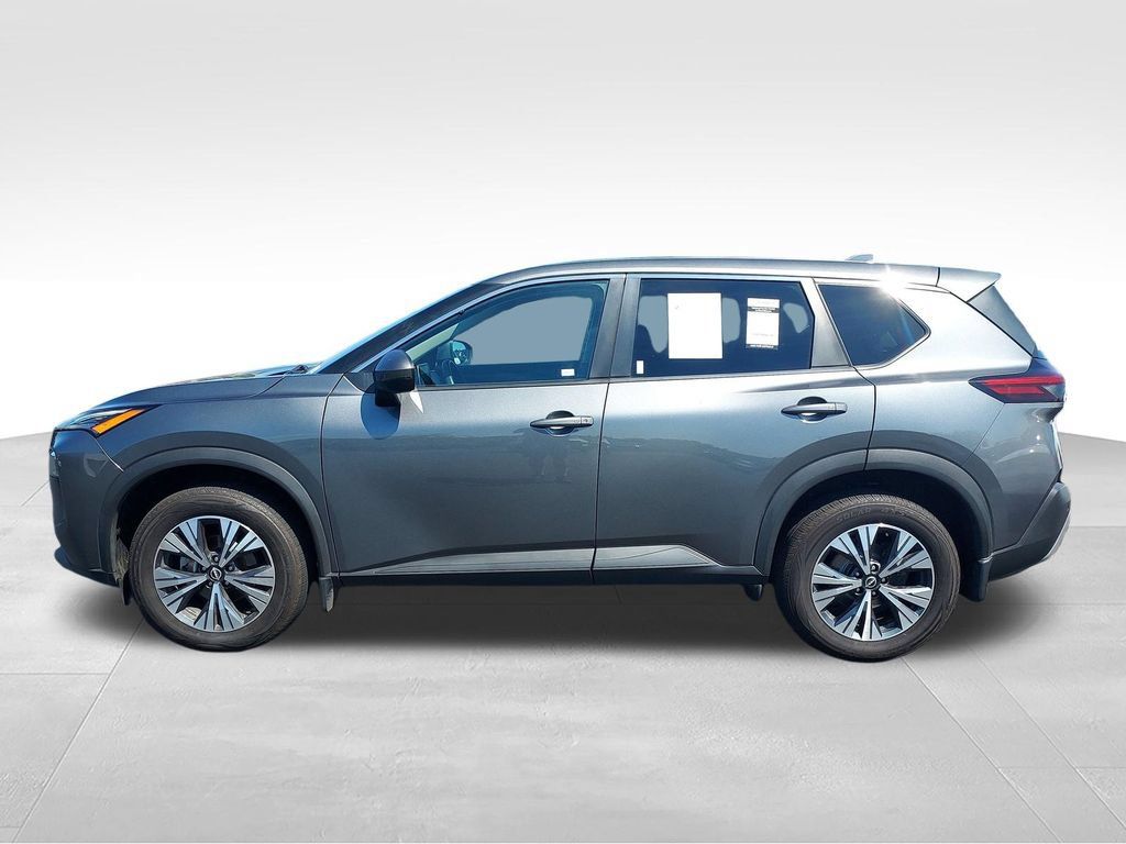 Used 2022 Nissan Rogue SV AWD/4WD image 2