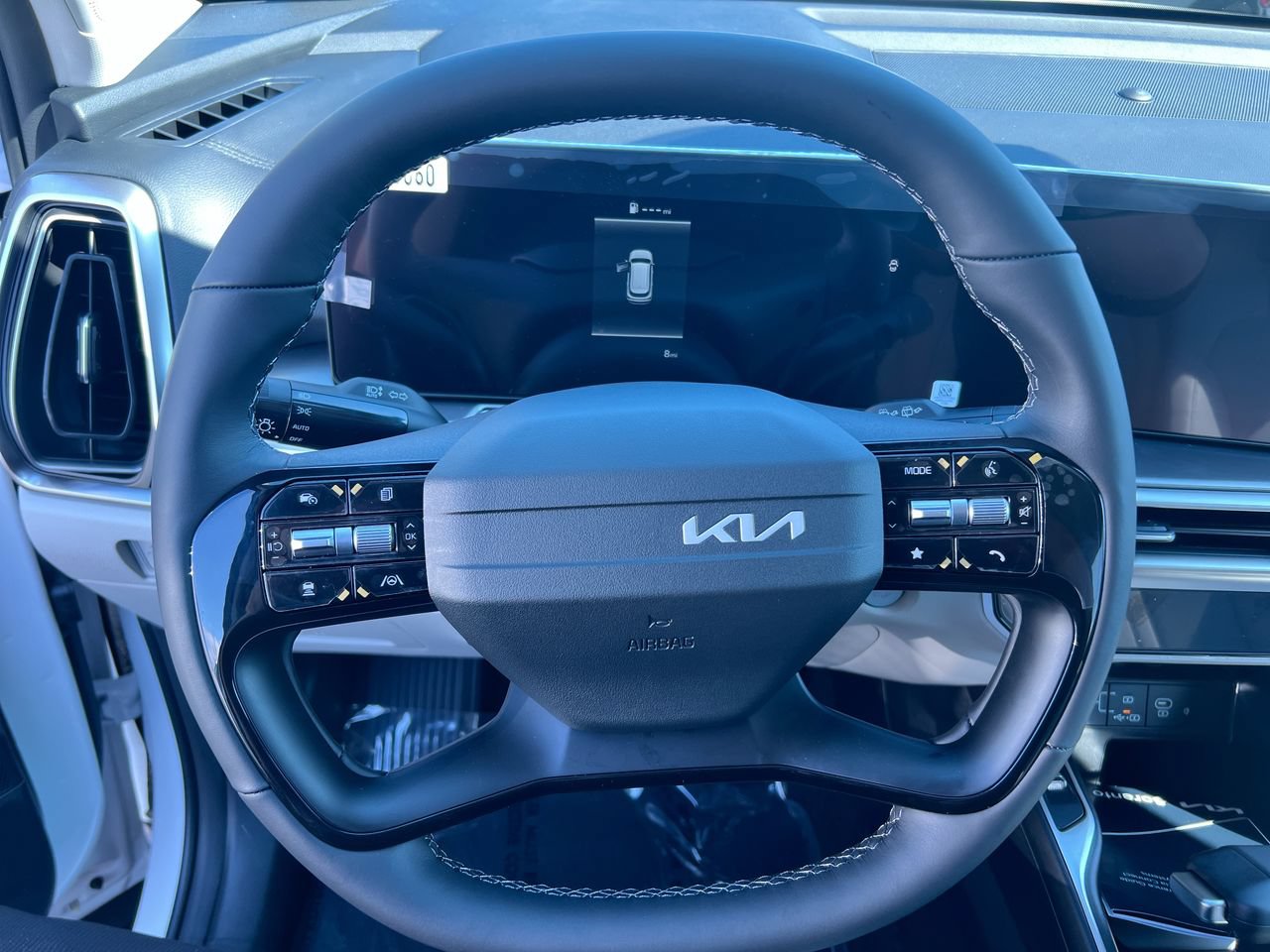 New 2026 Kia Sorento S w/ S Panoramic Sunroof Package FWD image 16