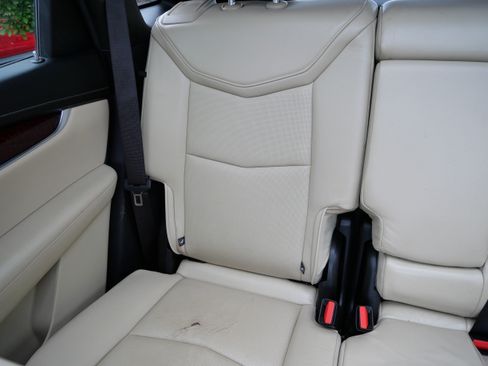 Used 2019 Cadillac XT5 Luxury AWD/4WD image 12