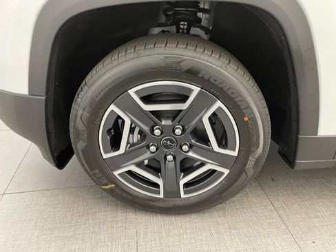 New 2026 Jeep Cherokee Laredo AWD/4WD image 10
