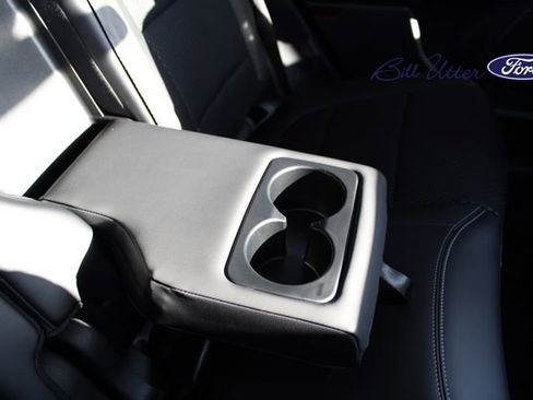 New 2025 Ford Escape SE image 11