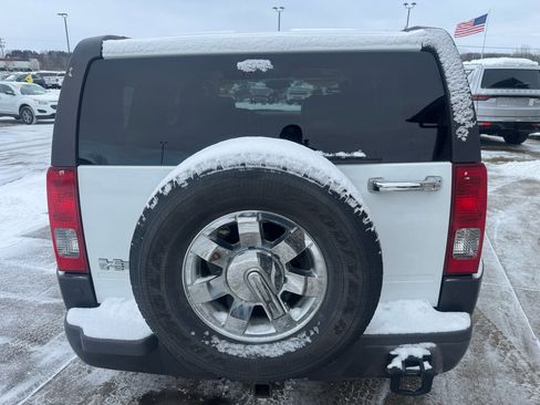 Used 2006 HUMMER H3 image 6