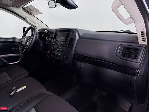 Used 2022 Nissan Titan SV w/ Accessory Utility Package image 26