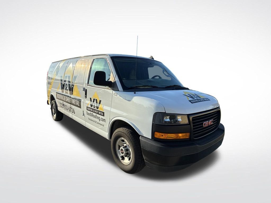 Used 2022 GMC Savana 3500 Extended RWD image 3