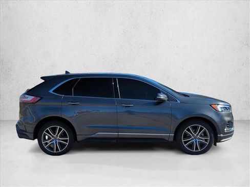 Used 2019 Ford Edge Titanium w/ Equipment Group 301A image 4