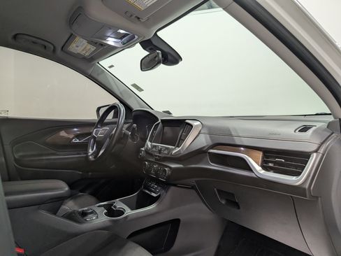 Used 2020 GMC Terrain SLE w/ Driver Convenience Package image 20