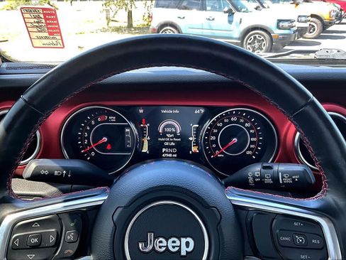 Used 2021 Jeep Wrangler Unlimited Rubicon w/ Safety Group AWD/4WD image 18