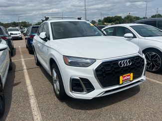 Used 2023 Audi Q5 e Premium w/ Convenience Package AWD/4WD video 2