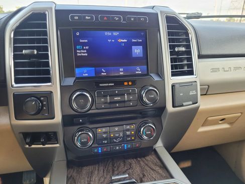 Used 2018 Ford F350 Lariat w/ Lariat Ultimate Package AWD/4WD image 17