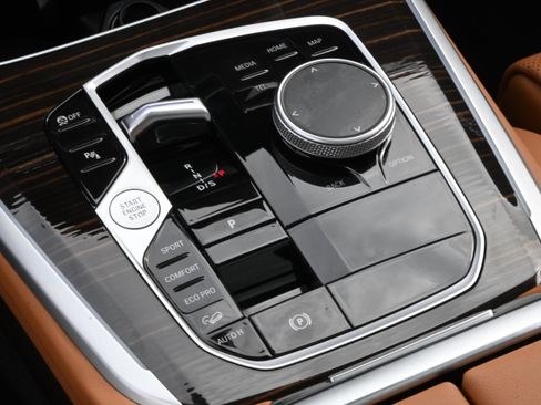 Certified 2025 BMW X5 xDrive40i w/ Premium Package image 24