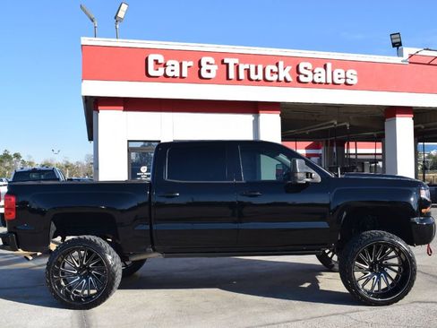 Used 2018 Chevrolet Silverado 1500 LT w/ All Star Edition image 5
