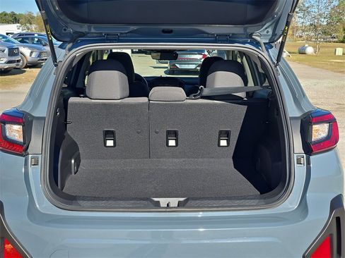 Used 2024 Subaru Crosstrek 2.0i w/ Crosstrek Mirror Package image 11