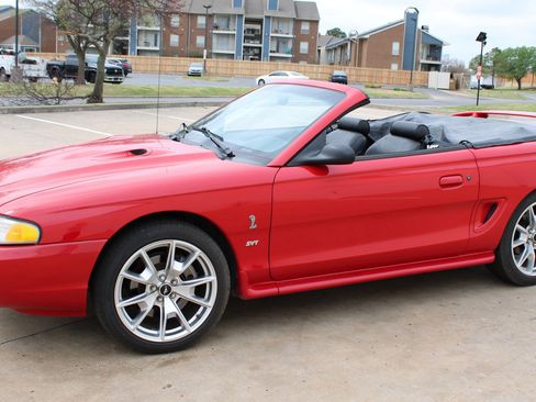 Used 1997 Ford Mustang Cobra RWD image 3
