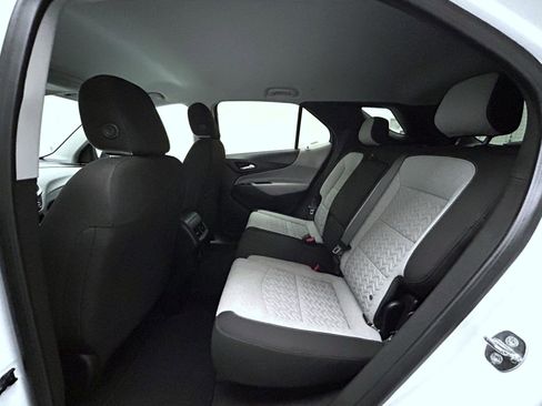 Used 2023 Chevrolet Equinox LT image 19