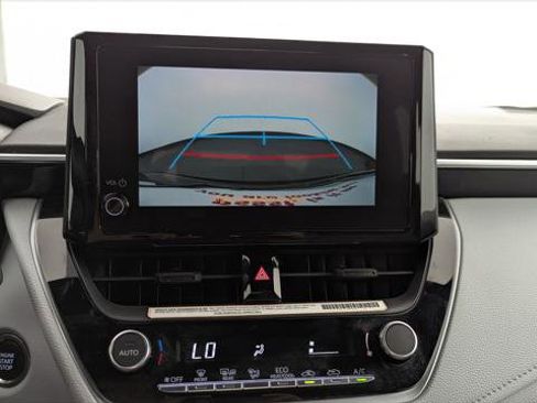 Used 2024 Toyota Corolla SE FWD image 27