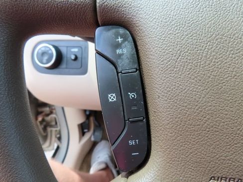 Used 2008 Chevrolet Impala LT FWD image 20