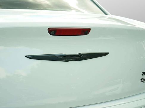 Used 2021 Chrysler 300 Touring L image 24