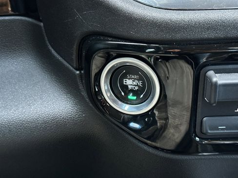 Used 2024 Chevrolet Silverado 1500 LT w/ Convenience Package II image 29