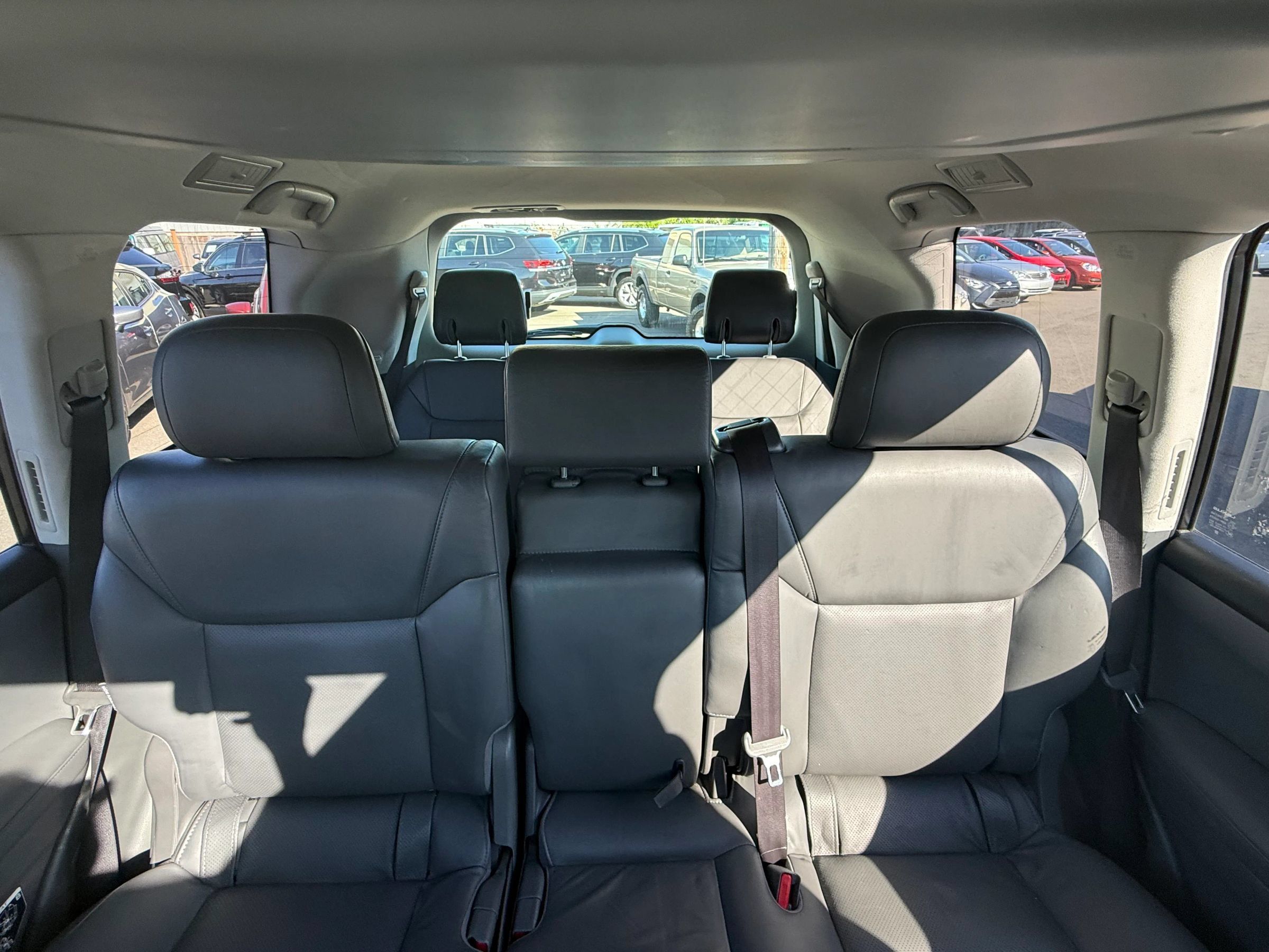 Used 2009 Lexus LX 570 4WD image 44