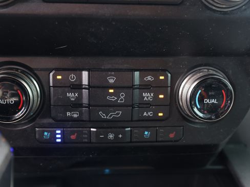 Used 2019 Ford F150 Raptor w/ Equipment Group 802A Luxury AWD/4WD image 10