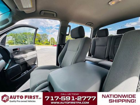 Used 2013 Toyota Tundra 4x4 CrewMax image 17