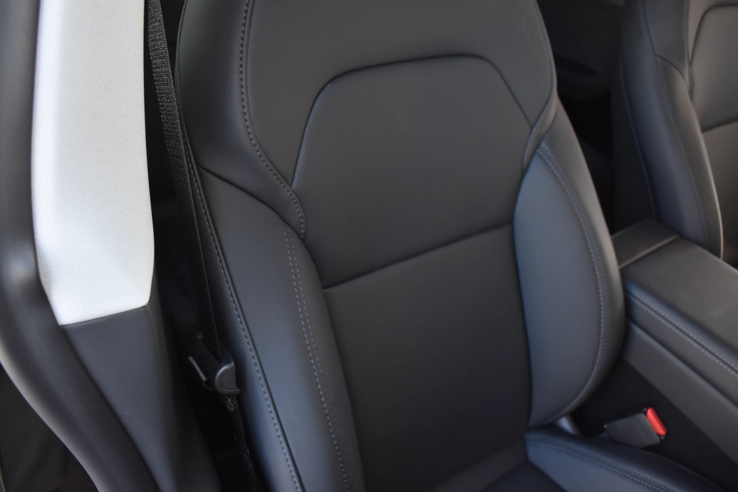 Used 2026 Tesla Model Y Long Range RWD image 15