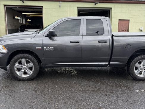 Used 2018 RAM 1500 Express w/ Express Value Package image 4