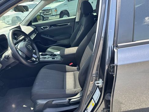 Used 2024 Honda Civic EX image 9