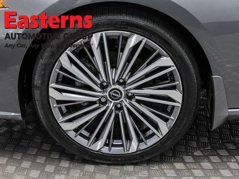 Used 2025 Nissan Altima 2.5 SL image 32