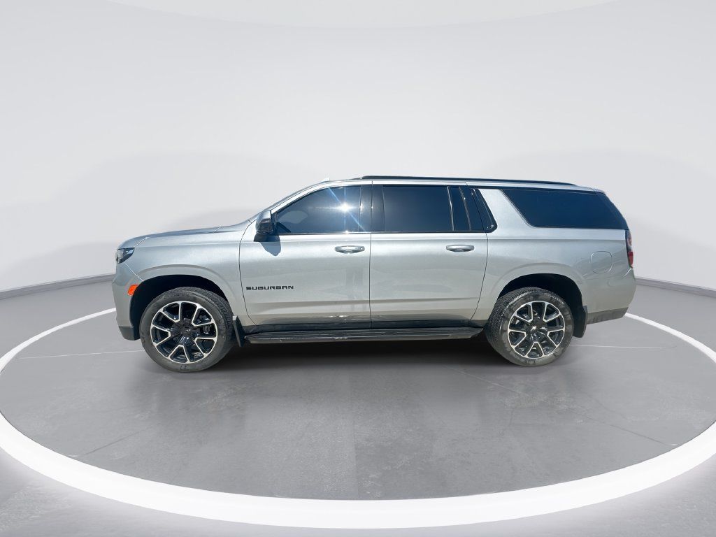 Certified 2024 Chevrolet Suburban RST w/ Luxury Package AWD/4WD image 5