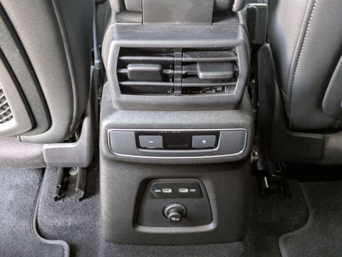 Used 2023 Audi Q4 e-tron Premium Plus w/ Premium Plus image 23