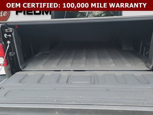Used 2024 Jeep Gladiator Sport AWD/4WD image 13