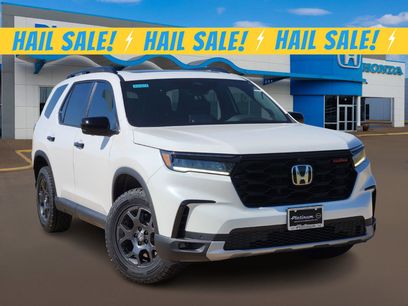 New 2025 Honda Pilot TrailSport
