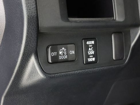 Used 2016 Toyota Tacoma TRD Sport w/ Towing Package RWD image 21