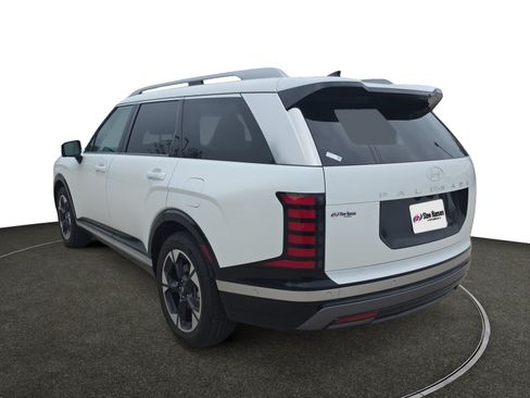 Certified 2026 Hyundai Palisade Limited AWD/4WD image 3
