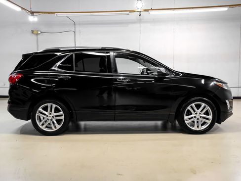 Used 2018 Chevrolet Equinox Premier FWD image 7