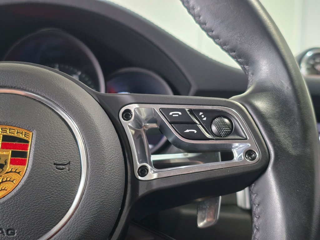 Used 2021 Porsche Macan GTS w/ Premium Package Plus (PF9) AWD/4WD image 12
